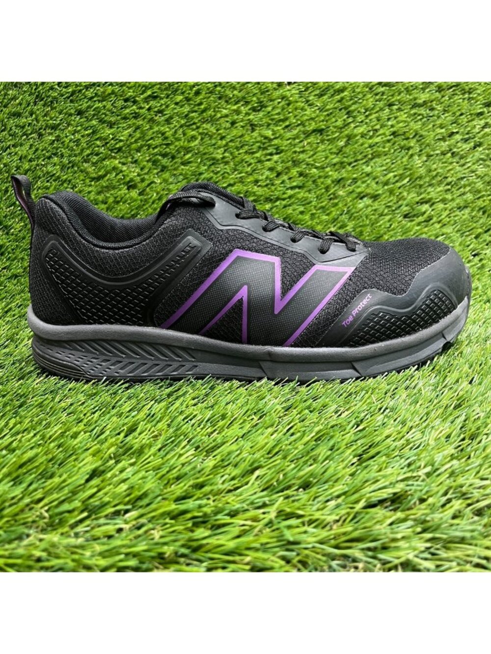 New Balance Evolve Womens Size 8.5D Black Purple Alloy Toe Safety Work Shoes